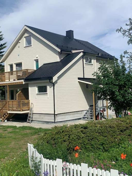 Fin Leilighet I Tromsdalen. Apartamento Tromsø Exterior foto