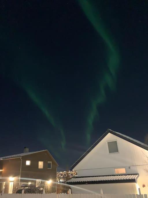 Fin Leilighet I Tromsdalen. Apartamento Tromsø Exterior foto